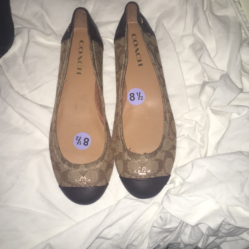 Coach flats